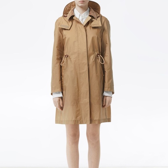 detachable hood taffeta parka